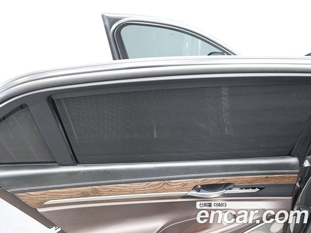 Genesis G90 5.0 AWD Prestige 2020 — фото 23