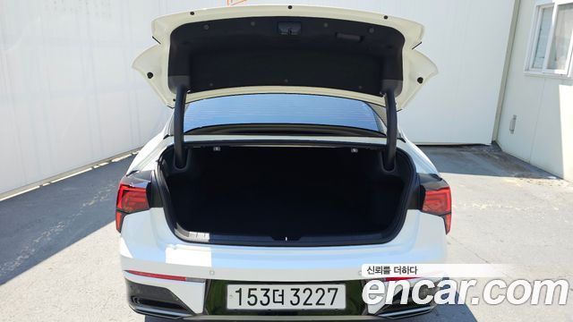 Kia K5 (III) 2.0 Prestige 2024 — фото 20