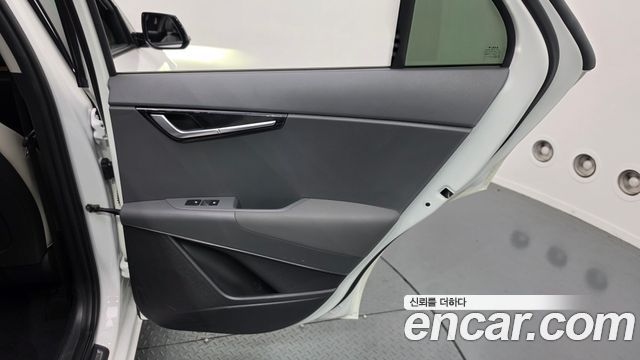 Kia Niro Signature 2022 — фото 31