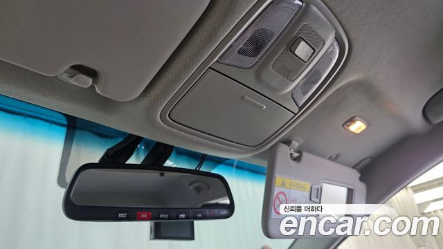 Kia Niro Plus Air 2023 — фото 21