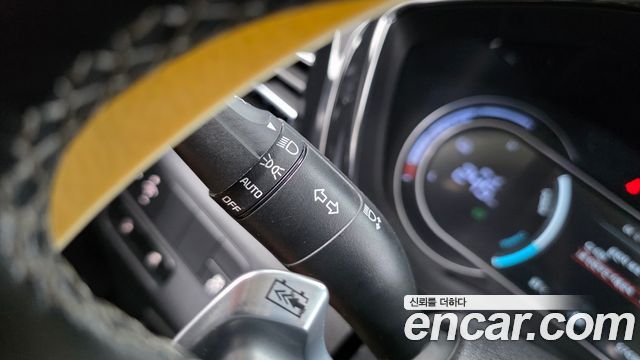 Kia Niro Plus Air 2023 — фото 33