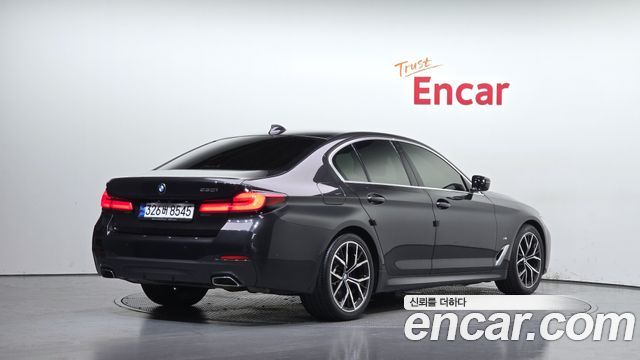 BMW 5 Series (G30) 530i M Sport Package 2022 — фото 2