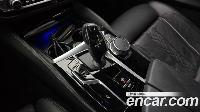 BMW 5 Series (G30) 530i M Sport Package 2022 — фото 9