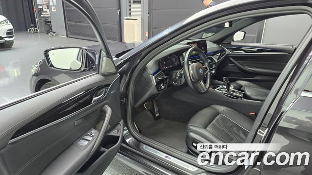 BMW 5 Series (G30) 530i M Sport Package 2022 — фото 10