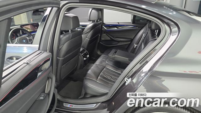 BMW 5 Series (G30) 530i M Sport Package 2022 — фото 11