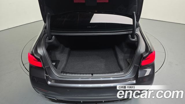 BMW 5 Series (G30) 530i M Sport Package 2022 — фото 16