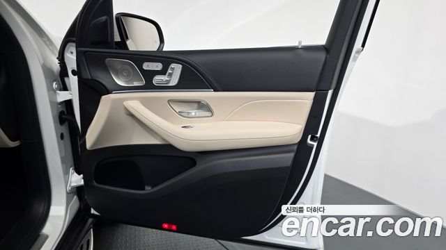 Mercedes-Benz GLS-Class (X167) GLS450 4MATIC 2025 — фото 30