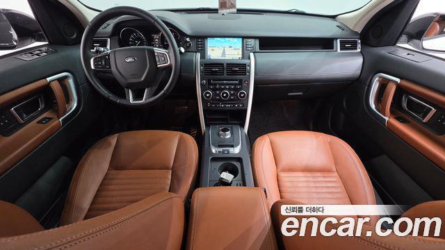 Land Rover Discovery Sport 2.0 TD4 HSE Luxury 2016 — фото 7