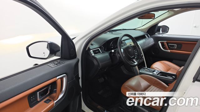 Land Rover Discovery Sport 2.0 TD4 HSE Luxury 2016 — фото 10