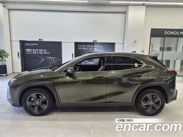 Lexus UX300h 2.0 2WD 2026 — фото 16