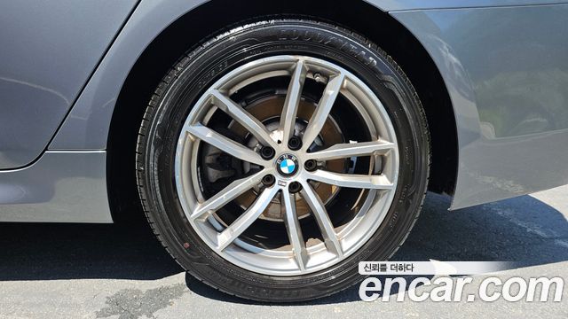 BMW 5 Series (G30) 520d xDrive M Sport Package Plus 2017 — фото 5