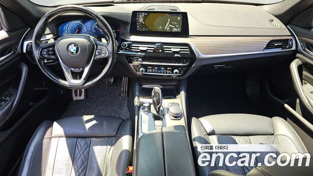 BMW 5 Series (G30) 520d xDrive M Sport Package Plus 2017 — фото 7
