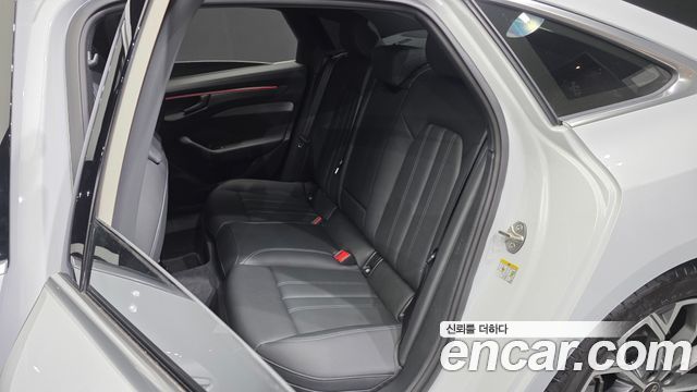 Audi A6 (C9) 40 TFSI S Line 2026 — фото 11