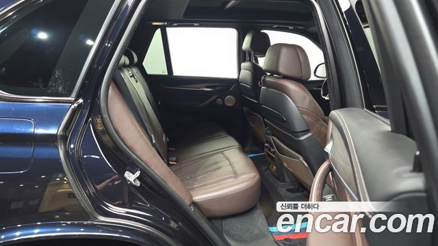 BMW X5 (F15) xDrive M50d 2016 — фото 16