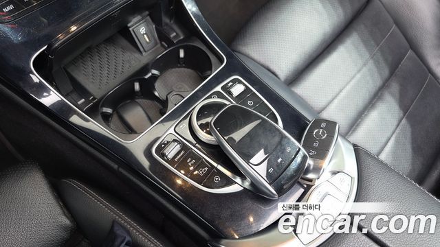 Mercedes-Benz C-Class (W205) C200 Cabriolet 2020 — фото 19