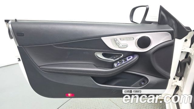 Mercedes-Benz C-Class (W205) C200 Cabriolet 2020 — фото 27