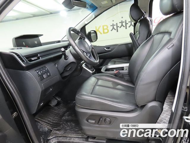 Hyundai Staria Cargo 5-Seater Modern 2023 — фото 6