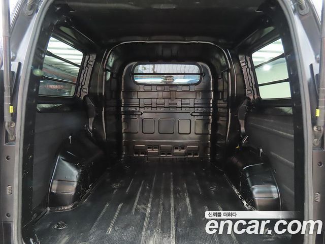 Hyundai Staria Cargo 5-Seater Modern 2023 — фото 22