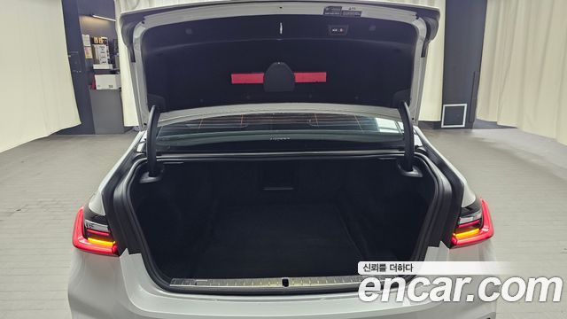 BMW 7 Series (G11) 730Ld xDrive M Sport 2022 — фото 17