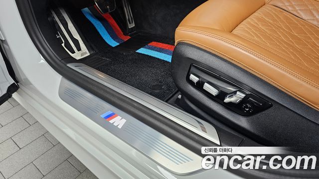 BMW 7 Series (G11) 730Ld xDrive M Sport 2022 — фото 19