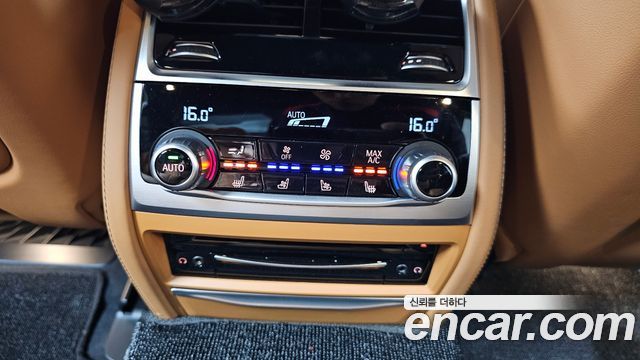 BMW 7 Series (G11) 730Ld xDrive M Sport 2022 — фото 31