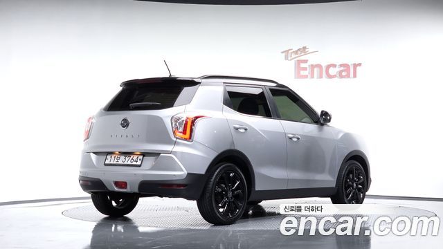 KG Mobility (SsangYong) Tivoli LX 2WD HI-DLX 2016 — фото 2