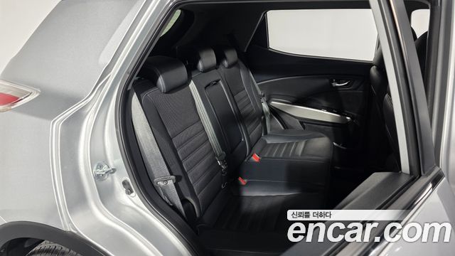 KG Mobility (SsangYong) Tivoli LX 2WD HI-DLX 2016 — фото 11