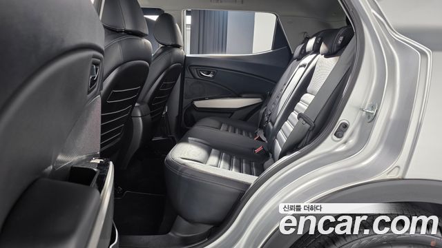 KG Mobility (SsangYong) Tivoli LX 2WD HI-DLX 2016 — фото 12