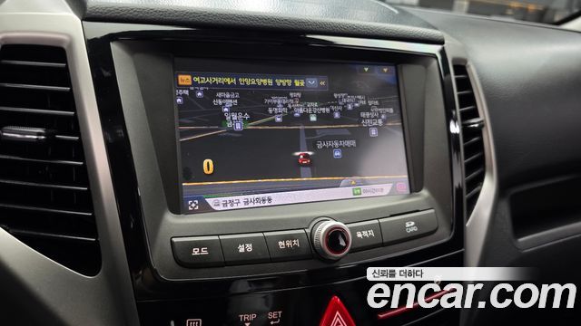 KG Mobility (SsangYong) Tivoli LX 2WD HI-DLX 2016 — фото 14