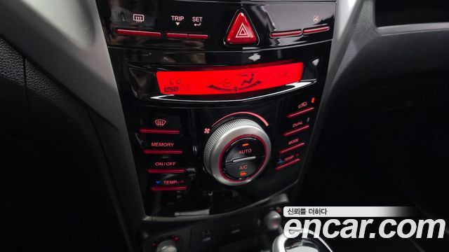 KG Mobility (SsangYong) Tivoli LX 2WD HI-DLX 2016 — фото 17