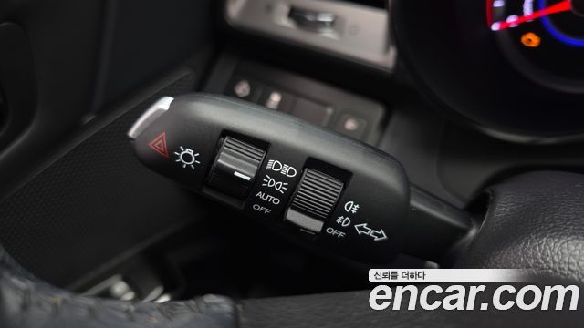KG Mobility (SsangYong) Tivoli LX 2WD HI-DLX 2016 — фото 20