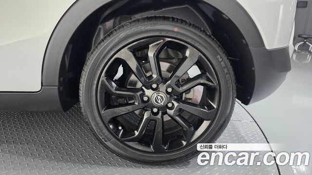 KG Mobility (SsangYong) Tivoli LX 2WD HI-DLX 2016 — фото 21