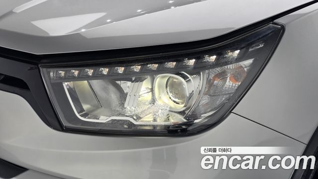KG Mobility (SsangYong) Tivoli LX 2WD HI-DLX 2016 — фото 22