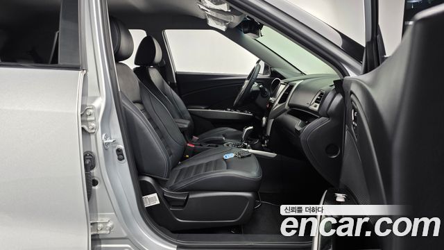 KG Mobility (SsangYong) Tivoli LX 2WD HI-DLX 2016 — фото 26