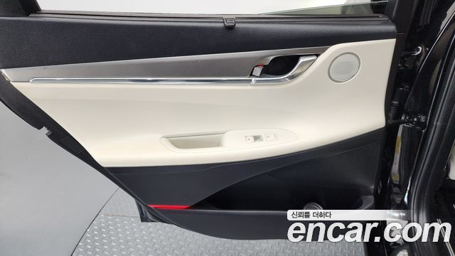 Hyundai Grandeur Hybrid (IG) Le Blanc 2023 — фото 25