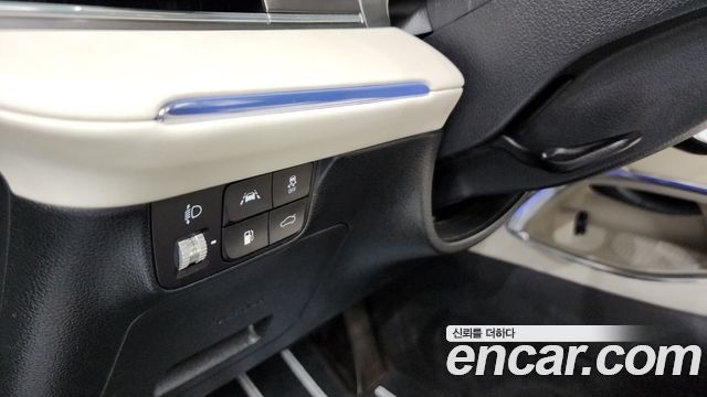 Hyundai Grandeur Hybrid (IG) Le Blanc 2023 — фото 28