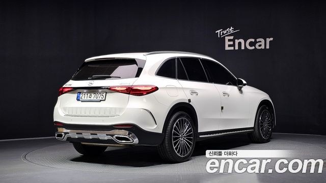 Mercedes-Benz GLC-Class (X254) GLC300 4MATIC AMG Line 2024 — фото 2