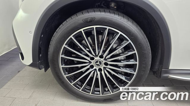 Mercedes-Benz GLC-Class (X254) GLC300 4MATIC AMG Line 2024 — фото 5