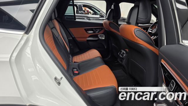 Mercedes-Benz GLC-Class (X254) GLC300 4MATIC AMG Line 2024 — фото 12