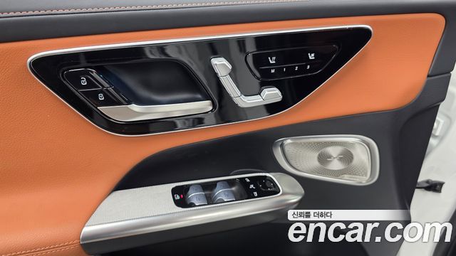 Mercedes-Benz GLC-Class (X254) GLC300 4MATIC AMG Line 2024 — фото 32