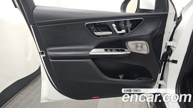 Mercedes-Benz GLC-Class (X254) GLC300 4MATIC Coupe 2024 — фото 24