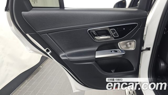 Mercedes-Benz GLC-Class (X254) GLC300 4MATIC Coupe 2024 — фото 25