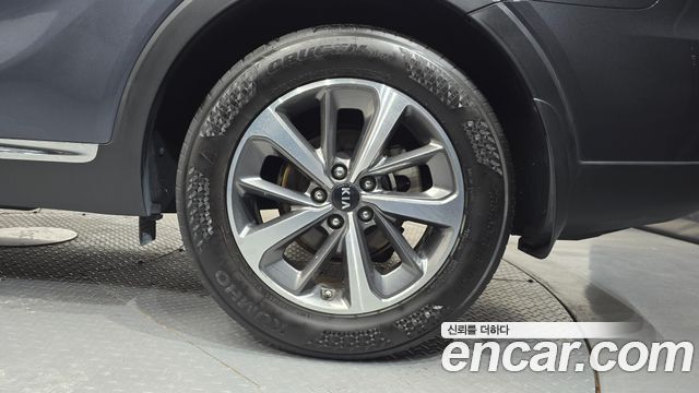 Kia Sorento Diesel 2.0 2WD Noblesse 2019 — фото 21