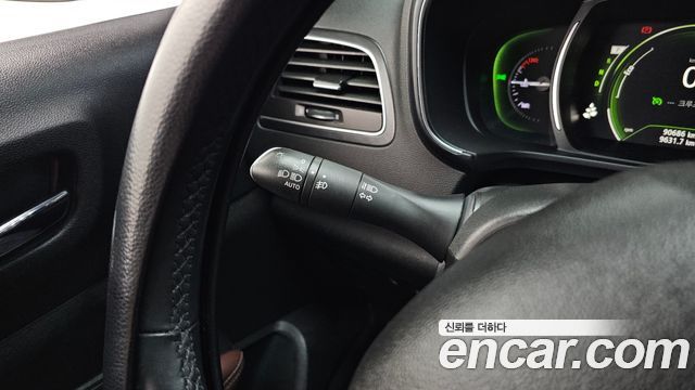 Renault Korea QM6 Gasoline 2WD RE Signature 2019 — фото 17