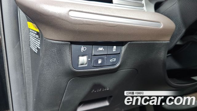 Hyundai Grandeur (IG) 3.0 LPi Premium Choice 2020 — фото 17