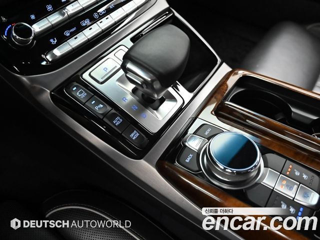 Genesis EQ900 3.3 T-GDI AWD Prestige 2016 — фото 9