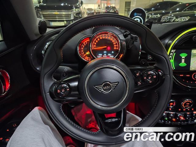 MINI Cooper S Clubman Standard 2nd 2019 — фото 8