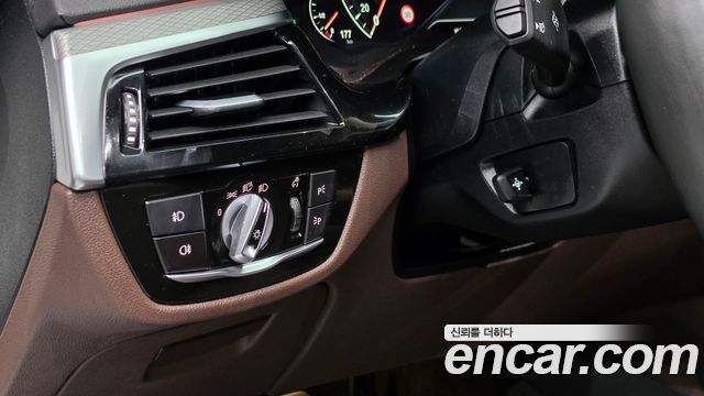 BMW 5 Series (G30) 520d M Sport Package Plus 2019 — фото 15