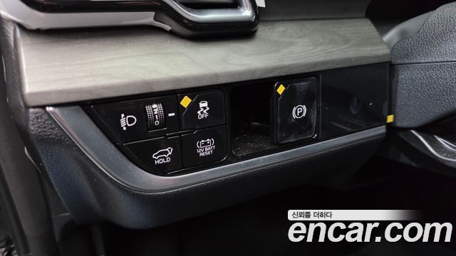 Kia Sportage Hybrid (V) Signature 4WD 2023 — фото 14
