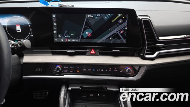 Kia Sportage Hybrid (V) Signature 4WD 2023 — фото 18